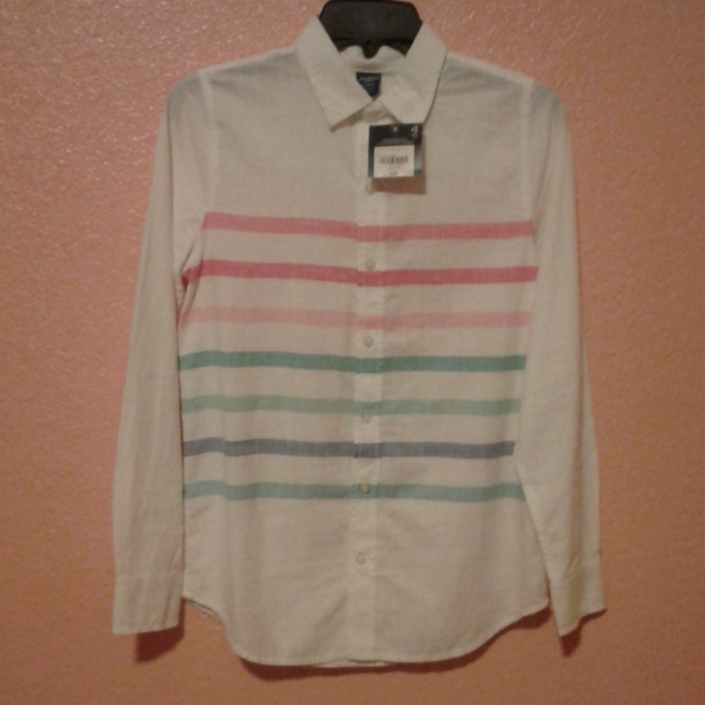 Beautiful colorblock button down shirt